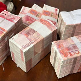 南京要账公司成功化解一起长达五年的土地流转费拖欠纠纷，王某累计拖欠张某流转费共计9.6万元