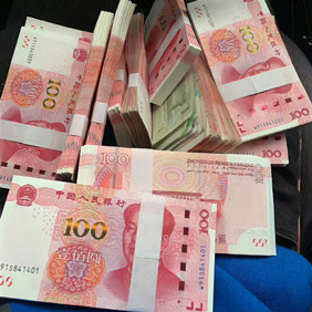 南京讨账公司一起僵持已久的买卖合同纠纷案件，被告当场以现金形式足额交付26万余元欠款